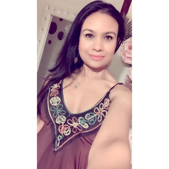 Meet your Posher, Mala - Picture 1 of 5